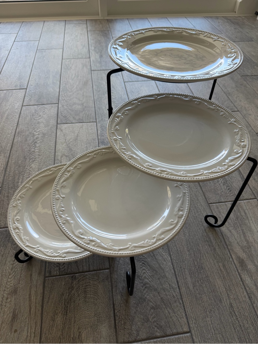 Ceramic Serving / Hostess Plate Set on Metal Serving Stand - Home Dining - Picture 3 of 8